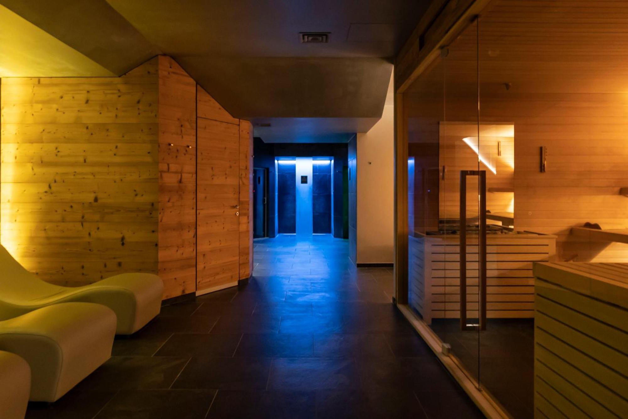 Linta Hotel Wellness & Spa 阿西阿高 外观 照片