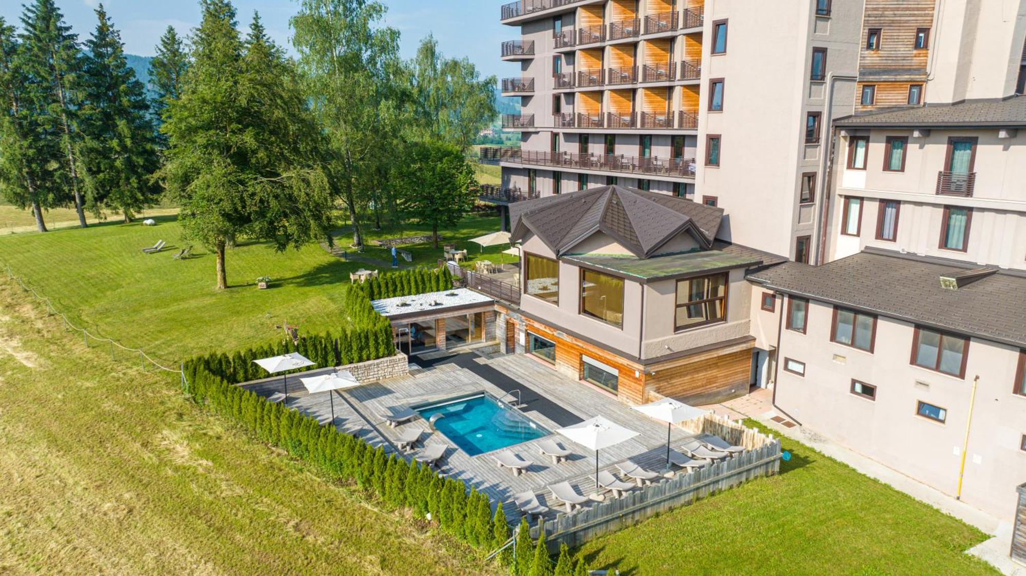 Linta Hotel Wellness & Spa 阿西阿高 外观 照片