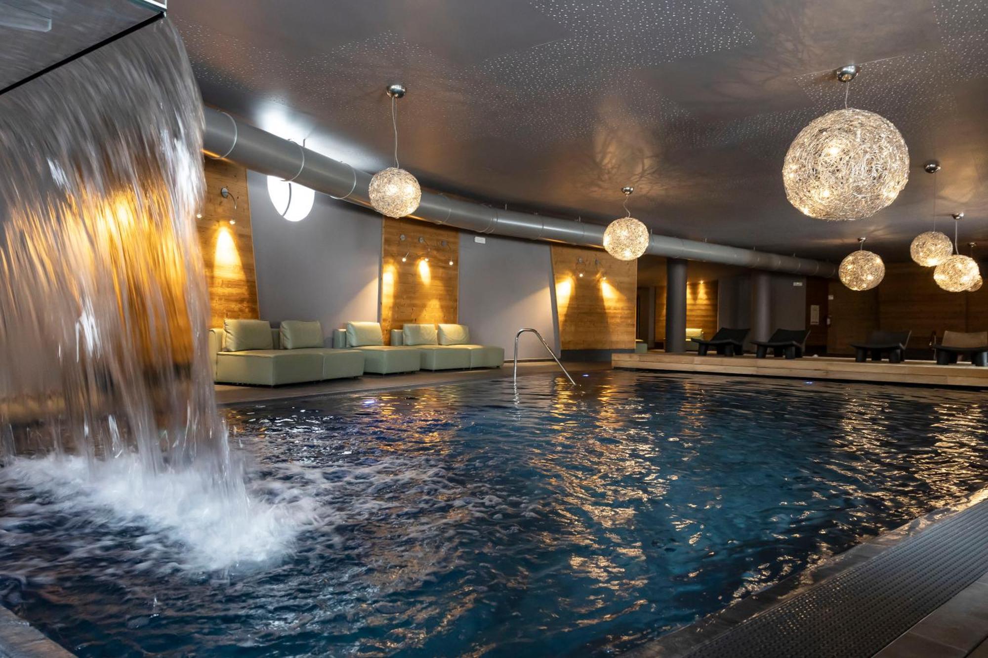 Linta Hotel Wellness & Spa 阿西阿高 外观 照片