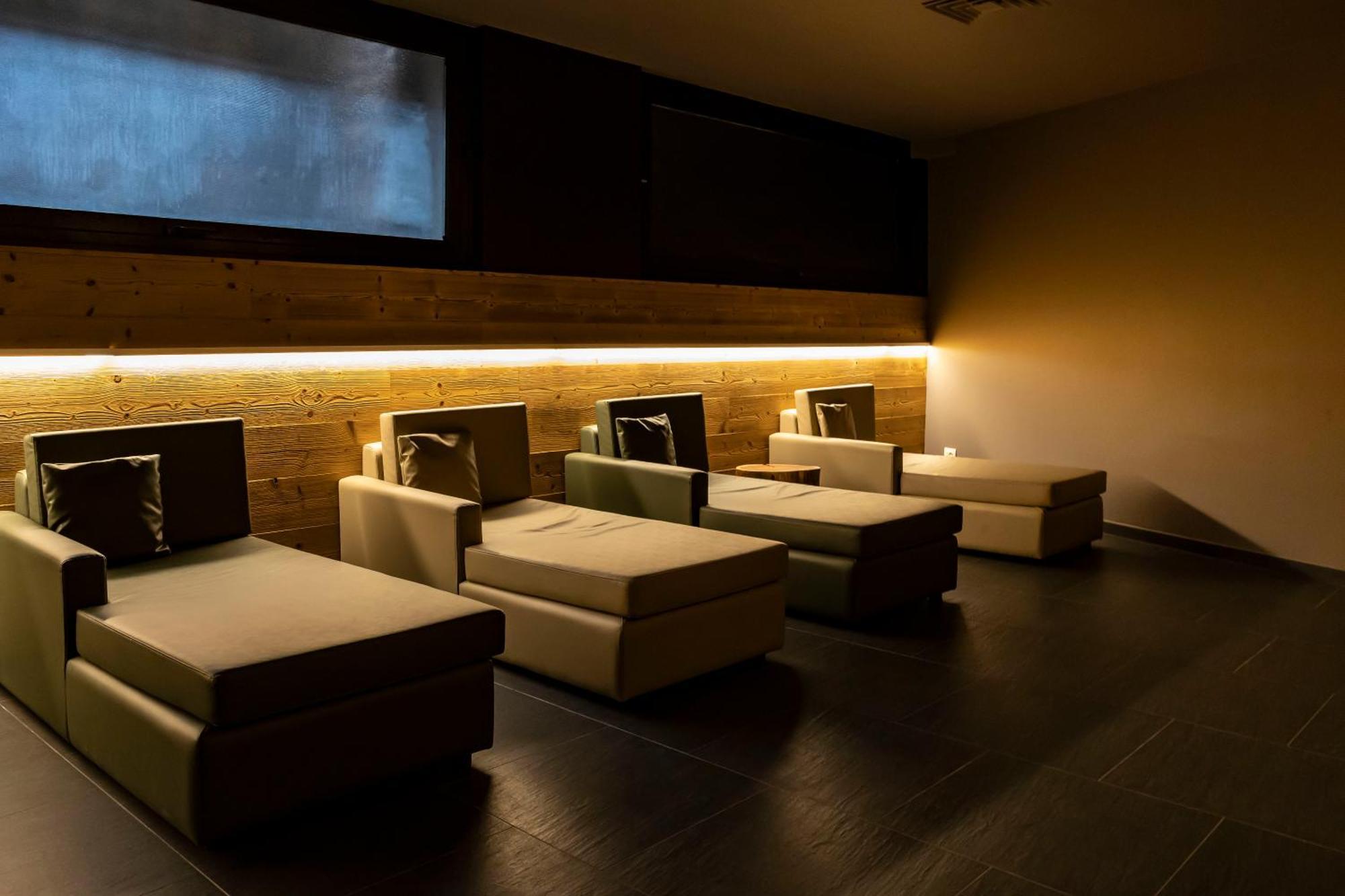 Linta Hotel Wellness & Spa 阿西阿高 外观 照片