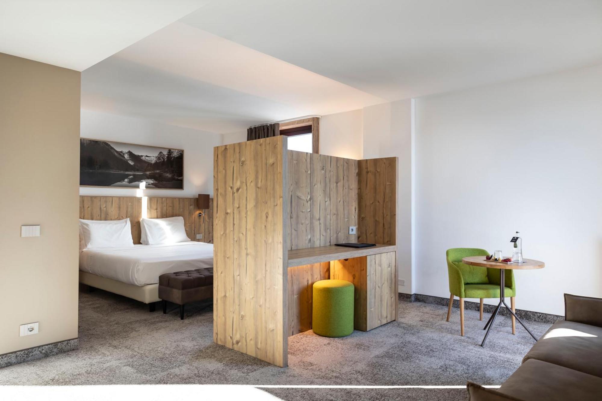 Linta Hotel Wellness & Spa 阿西阿高 外观 照片